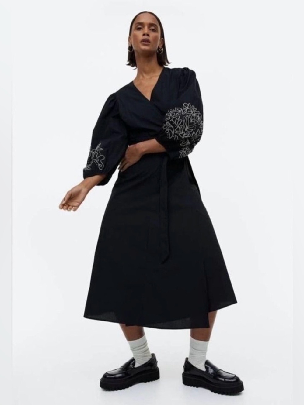H&M Boho Dress Embroidered Balloon Bell Sleeves Wrap Black Size S Summer NWOT - Picture 2 of 10